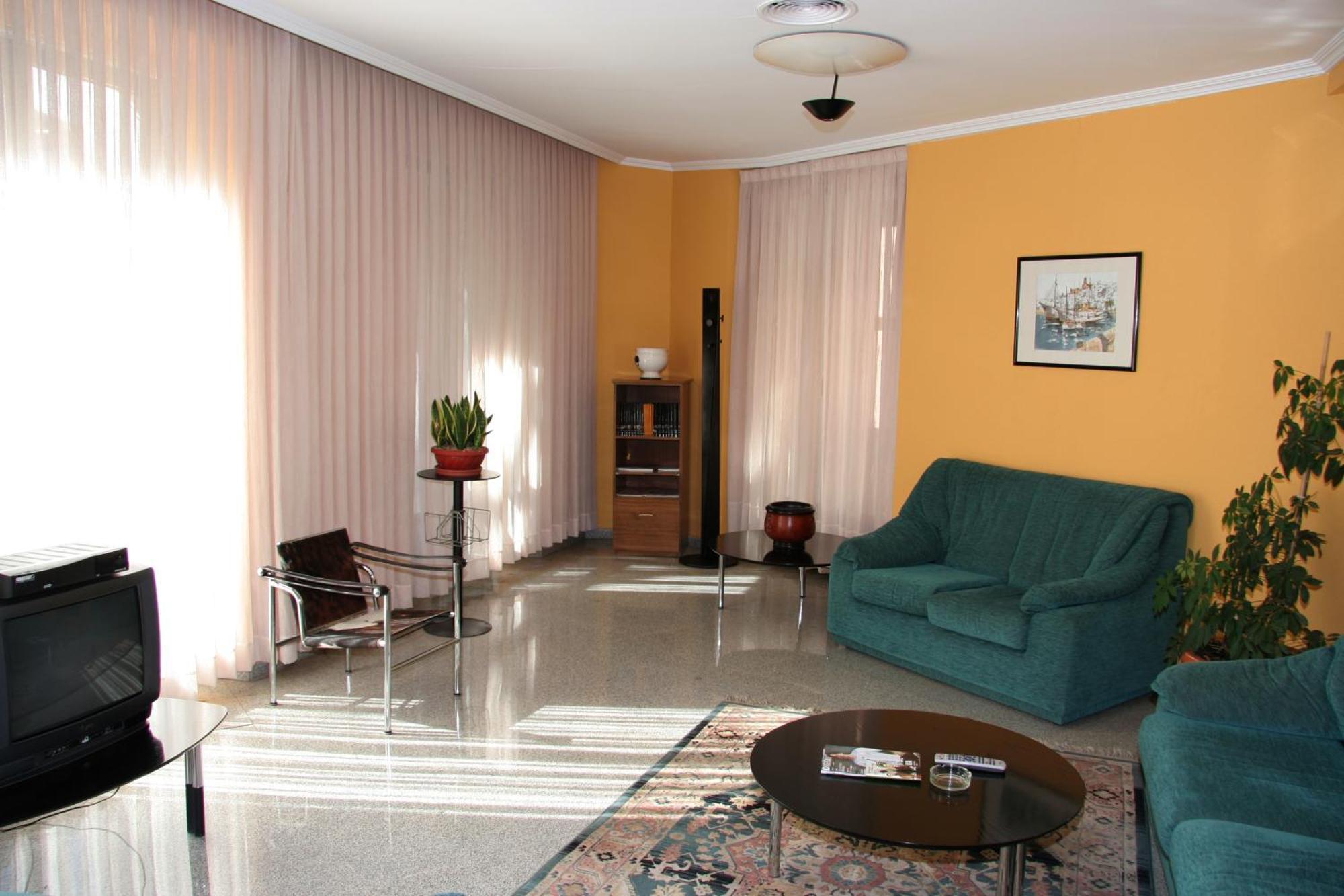 Hostal Paris Вальядолид Экстерьер фото