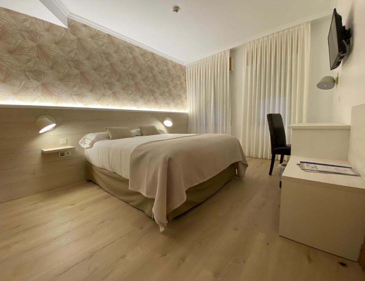 Hostal Paris Вальядолид Экстерьер фото