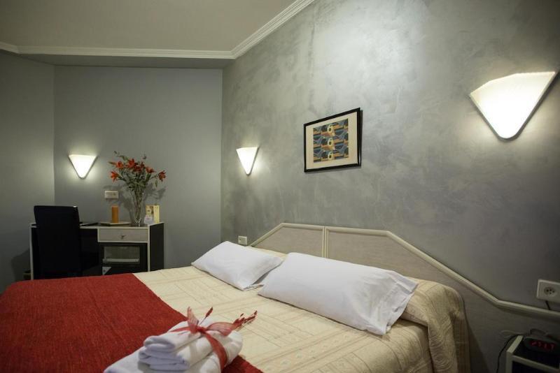 Hostal Paris Вальядолид Экстерьер фото